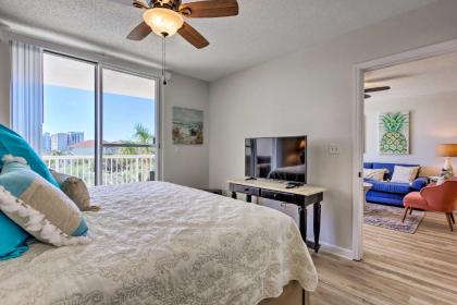 Gulf-View Getaway - Walk to Beach and Restaurants! - image 9