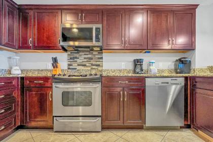Jade East Towers 720 - image 16