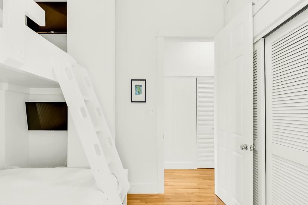 Palmetto Cottage - main image