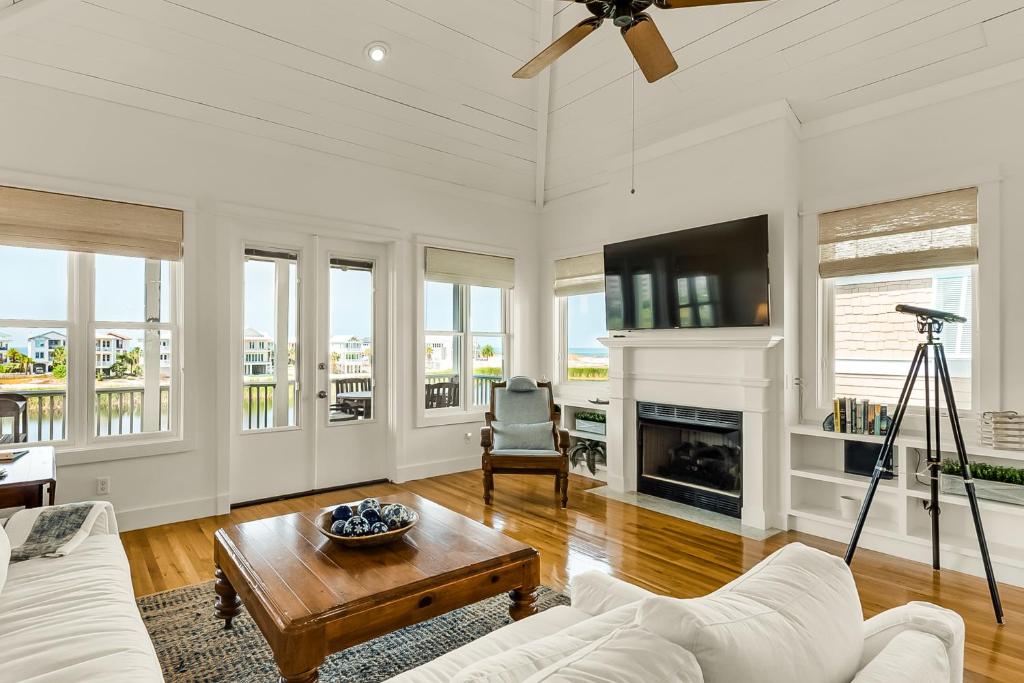 Palmetto Cottage - image 2