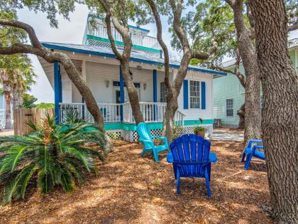 Hemingway's Hideout - image 2