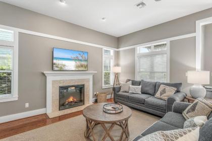 Crystal Shores 4468 - image 4