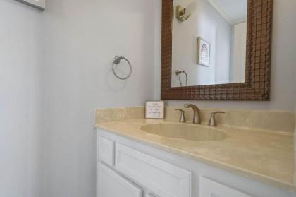 Dolphin Cove by Bliss Beach Rentals - image 16