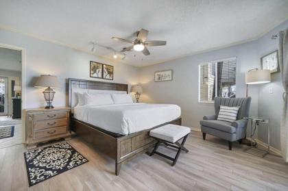 Dolphin Cove by Bliss Beach Rentals - image 6