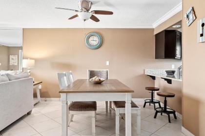 Unit 208 - East Gulf Front Gold Condo! Beach View 2nd Floor Accessibility! - image 4