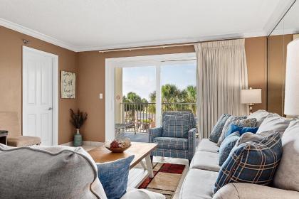 Unit 208 - East Gulf Front Gold Condo! Beach View 2nd Floor Accessibility! - image 5