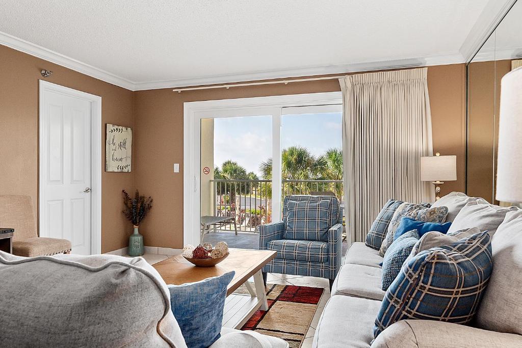 Unit 208 - East Gulf Front Gold Condo! Beach View 2nd Floor Accessibility! - image 5