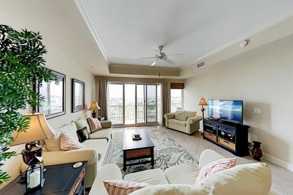 Exceptional Vacation Home in Destin at Harbor Landing condo