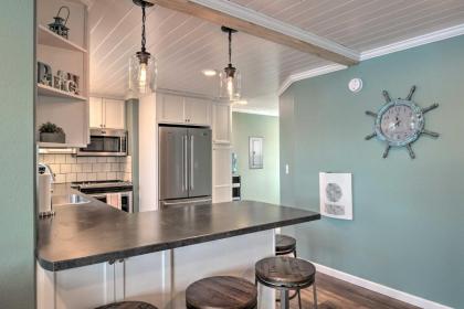 Lakefront Home 10 Min from Detroit Mountain! - image 5