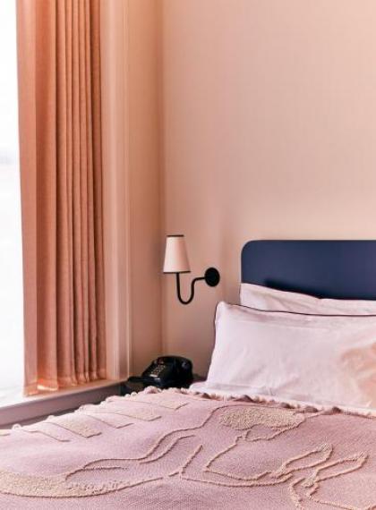 The Siren Hotel - image 4