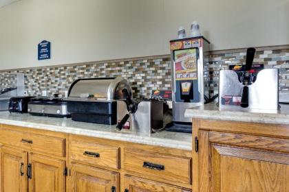 Fireside Inn and Suites - image 8