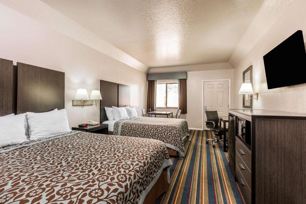 Days Inn by Wyndham Dickinson TX - image 7