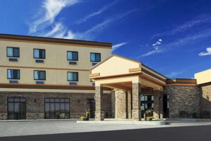 Grand Dakota Grille