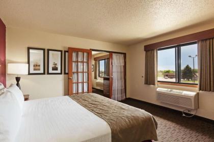 Americinn Dickinson