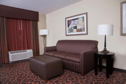 Hampton Inn & Suites Dickinson ND - image 9