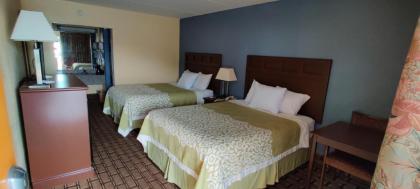Days Inn by Wyndham Dickson - image 15