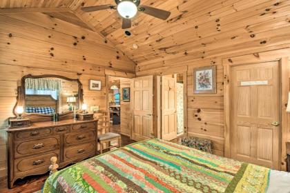 Spacious Pet-Friendly Cabin in Sky Valley! - image 13