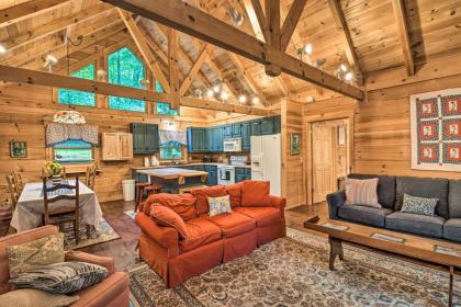 Spacious Pet-Friendly Cabin in Sky Valley! - image 3