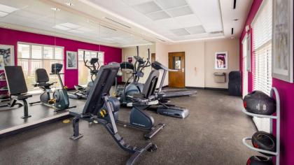Best Western Plus Dilley Inn & Suites - image 11