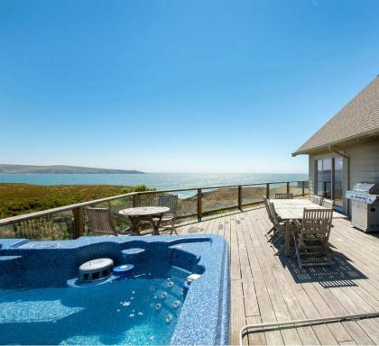 Tide Pool! PERFECT Location! AMAZING views! Short Walk to Beach! Hot Tub!! Game Room!! BBQ!! Fast WiFi!! Dog Friendly! - image 2