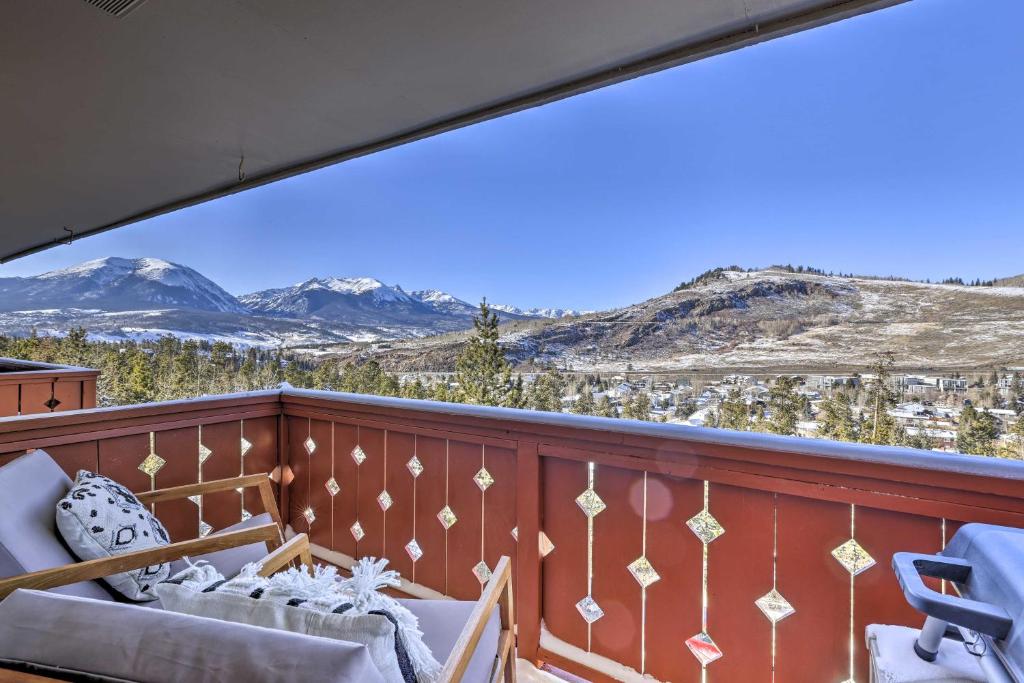 Modern Mtn Retreat with Views 7 Mi to Keystone - image 3