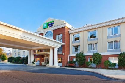 Holiday Inn Express & Suites Sylva / Dillsboro an IHG Hotel - image 11