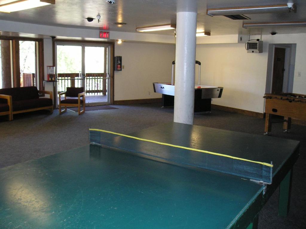 Lake of the Springs Camping Resort Cabin 2 - image 6