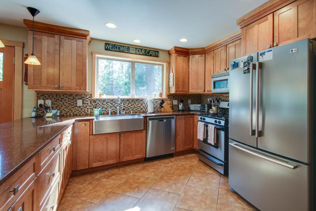 Bristlecone Beach Retreat - image 5