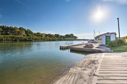 Family Home with Hot Tub - Walk to Johnson Lake! - image 8