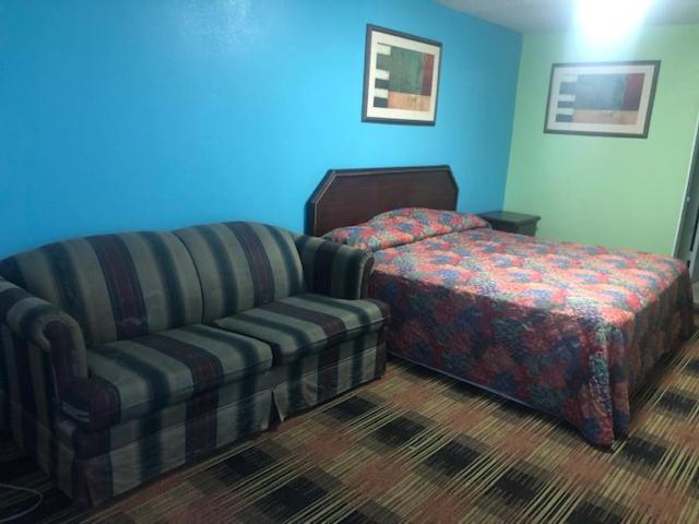 Seminole Inn - image 4