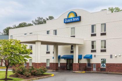 Days Inn Wyndham Doswell At The Park