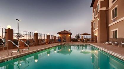 Best Western Douglas Inn & Suites - image 10