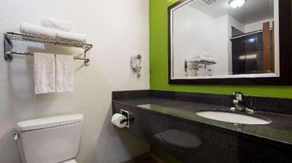 Best Western Douglas Inn & Suites - image 5
