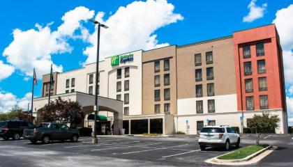 Holiday Inn Express Douglasville