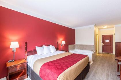Econo Lodge Inn & Suites Douglasville - image 13