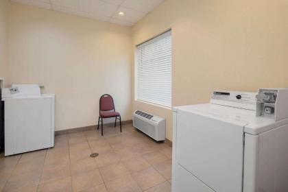 La Quinta by Wyndham Atlanta Douglasville - image 2