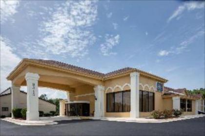 Baymont Inn and Suites Douglasville Atlanta - image 2