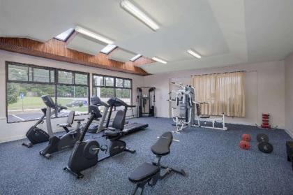 Baymont Inn and Suites Douglasville Atlanta - image 7