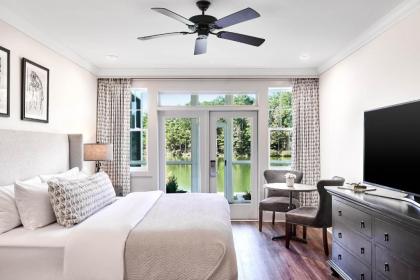 Foxhall Resort - image 1