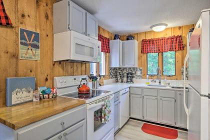 Sunny Mountain Chalet with Hot Tub Ski and Hike! - image 10