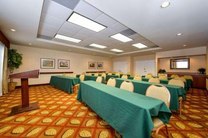 Comfort Inn & Suites Dover-Portsmouth - image 13