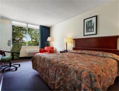 Super 8 by Wyndham Dover - image 11