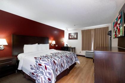 Red Roof Inn & Suites Dover Downtown - image 10