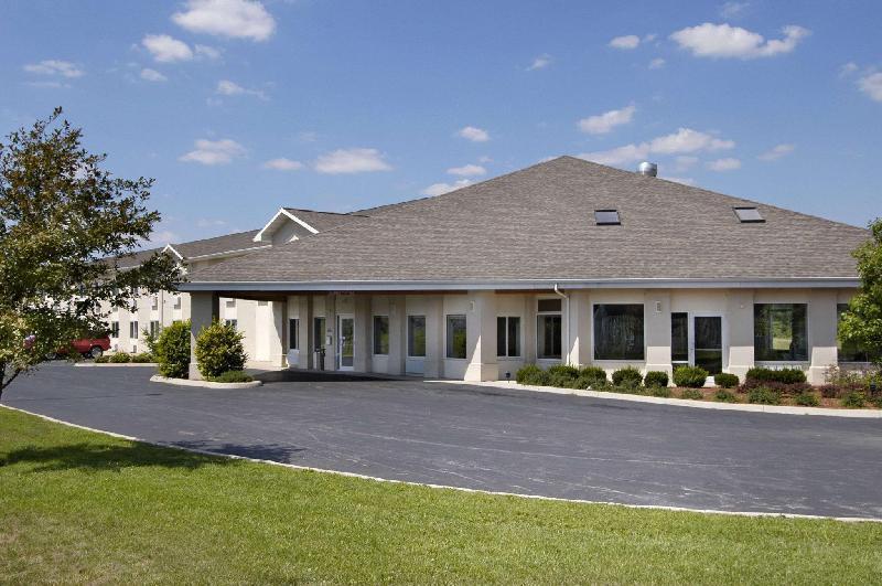 Baymont by Wyndham Dowagiac - image 2