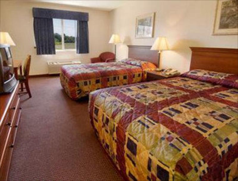 Baymont by Wyndham Dowagiac - image 7