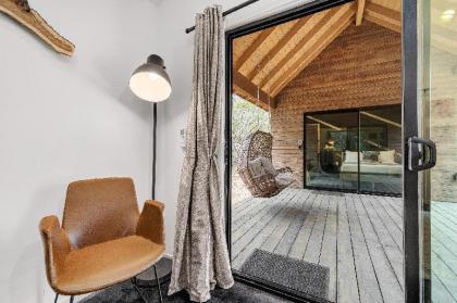 Lucky Arrow Retreat - image 15
