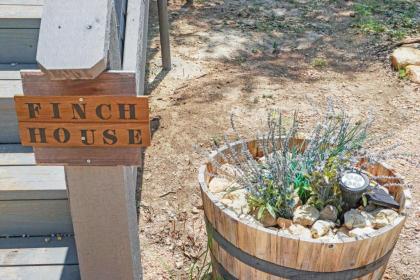 Arbor House of Dripping Springs - Finch House - image 10