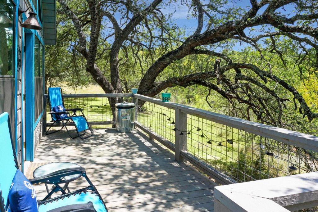 Arbor House of Dripping Springs - Nautical House - image 2