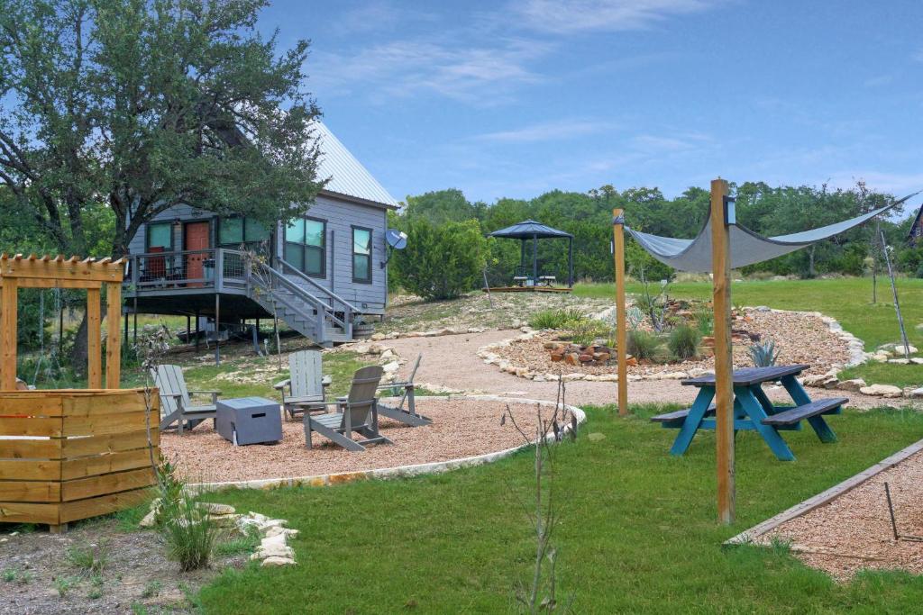 Arbor House of Dripping Springs - Safari House - image 2