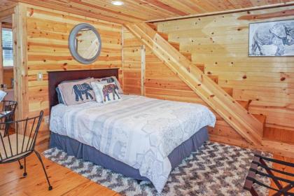 Arbor House of Dripping Springs - Safari House - image 3